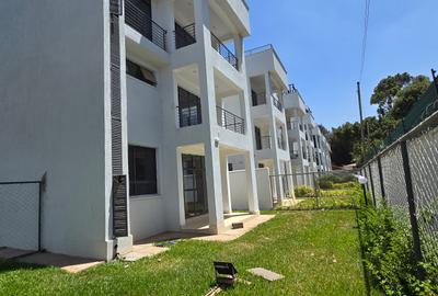 5 Bed Townhouse with En Suite at Lavington Convent - 2