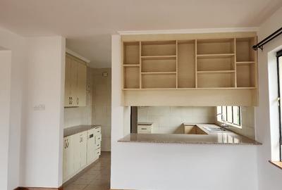 4 Bed Apartment with En Suite in Lavington - 4