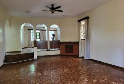 5 Bed House with En Suite at Nyari - 4