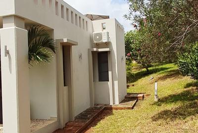 4 Bed House with En Suite in Vipingo - 4