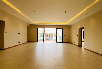 4 Bed House with En Suite in Loresho - 4