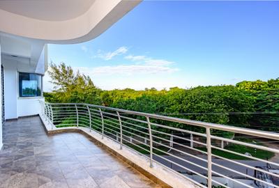 4 Bed Apartment with En Suite in Nyali Area