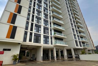 2 Bed Apartment with En Suite at Two Rivers - 2