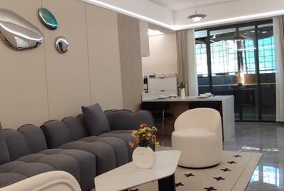 3 Bed Apartment with En Suite at Wood Avenue - 4