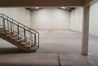 6,000 ft² Warehouse in Syokimau - 2