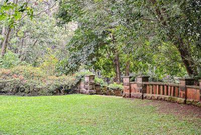 Serviced 2 Bed Apartment with Backup Generator in Muthaiga