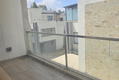 5 Bed Villa with En Suite at James Gichuru Road - 3