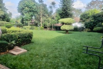 4 Bed House with En Suite in Runda - 2