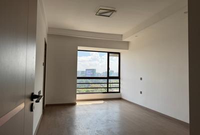 Serviced 3 Bed Apartment with En Suite in Riverside - 4