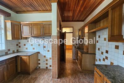 4 Bed House with En Suite in Loresho
