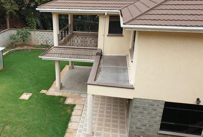 5 Bed House with Garden in Lavington