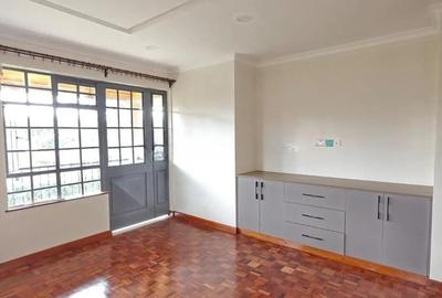 5 Bed House with En Suite in Karen - 2