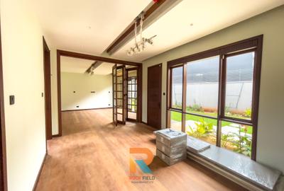 4 Bed House with En Suite in Runda - 4