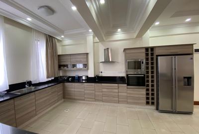 Serviced 3 Bed Apartment with En Suite at Westlands