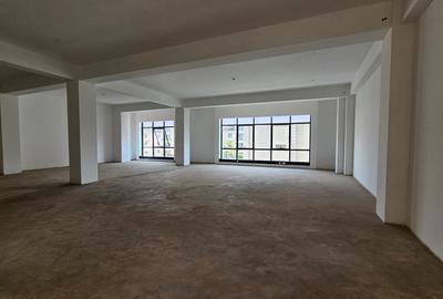 2,000 ft² Commercial Property with Backup Generator at Chaka Road