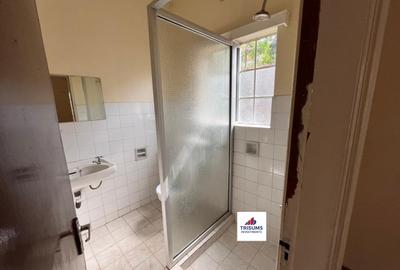 5 Bed Townhouse with En Suite at Prp7+494 - 2