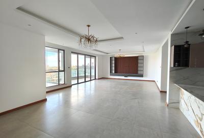 3 Bed Apartment with En Suite at Riverside - 4