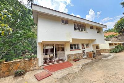 4 Bed House with En Suite at Peponi Road