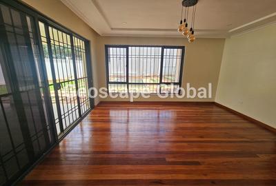 5 Bed House with En Suite in Loresho
