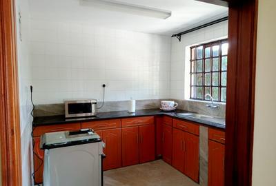 1 Bed House with En Suite in Runda