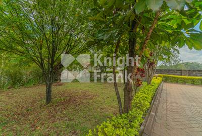 4 Bed Townhouse with En Suite in Hill View - 4