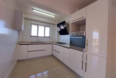 1 Bed Apartment with En Suite at Rhapta Rd - 2