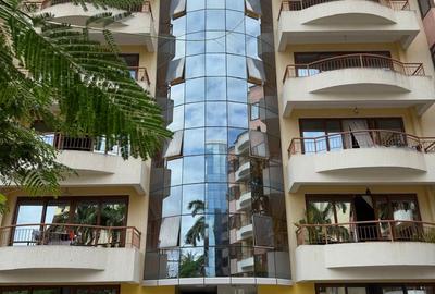 3 Bed Apartment with En Suite in Nyali Area
