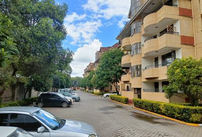 3 Bed Apartment with En Suite in Kilimani - 2