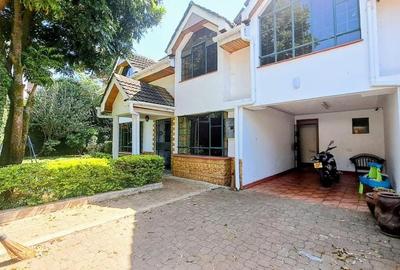 5 Bed Townhouse with En Suite at Kabasiran Avenue