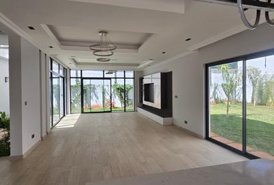 5 Bed Townhouse with En Suite at Lavington Green - 4