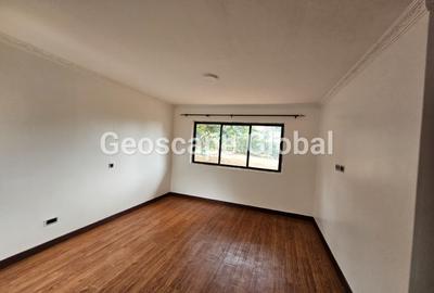 4 Bed House with En Suite in Loresho - 3