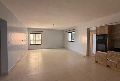 2 Bed Apartment with En Suite in Rhapta Road