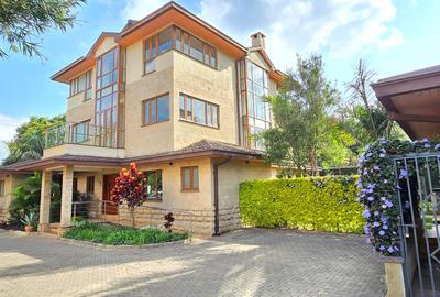 5 Bed Townhouse with En Suite at Jacaranda Avenue