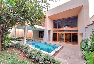 4 Bed Townhouse with En Suite in Lavington