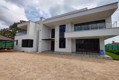 4 Bed House with En Suite in Tatu City