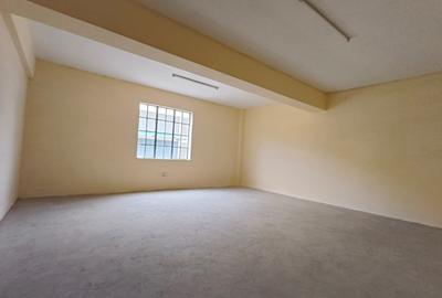 7,099 ft² Warehouse with Backup Generator in Ruaraka - 2