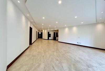 4 Bed Apartment with En Suite at Parklands - 3