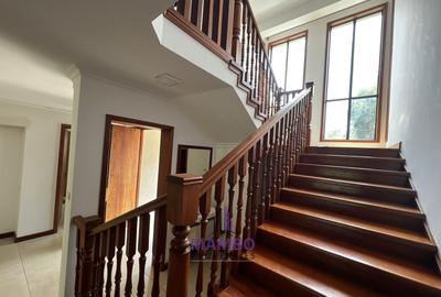 6 Bed Townhouse with En Suite at Maji Mazuri Rd - 4