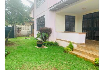 4 Bed Townhouse with En Suite in Lavington