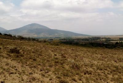 5.5 ac Land at Mai Mahiu