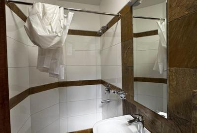 3 Bed Apartment with En Suite in Riverside - 4