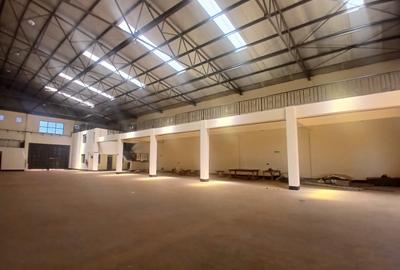 10,538 ft² Warehouse with Parking in Ruiru
