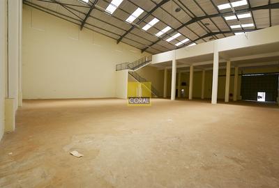 6,000 ft² Warehouse with Backup Generator at N/A