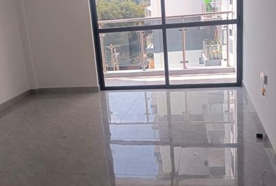 1 Bed Apartment with En Suite in Westlands Area