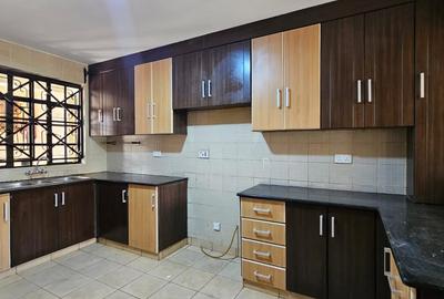 5 Bed Townhouse with En Suite at Kaputei Gardens - 4