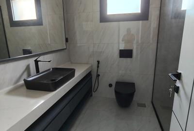 Serviced 3 Bed Apartment with En Suite at 5Th Avanue - 3