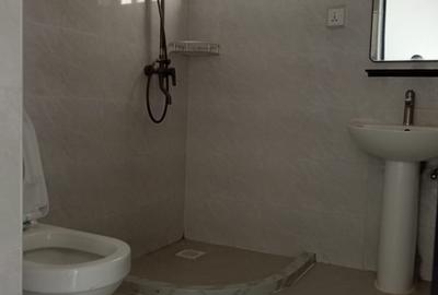 3 Bed Apartment with En Suite in Kilimani - 4