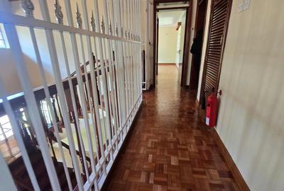 4 Bed House with En Suite in Runda