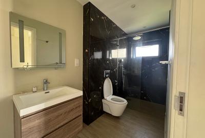 2 Bed Apartment with En Suite in Riverside - 4