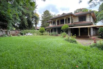 5 Bed Villa for Sale in Nyari